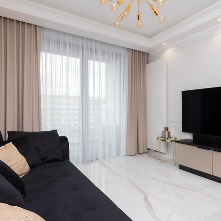 Plac Unii Apartment Gdynia Srodmiescie By Renters Prestige Exterior photo